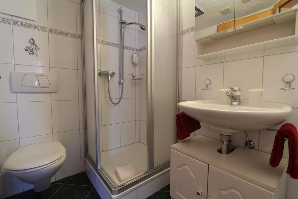 B&B Hotel Alpina Grächen Zimmer foto