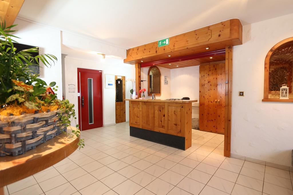 B&B Hotel Alpina Grächen Zimmer foto